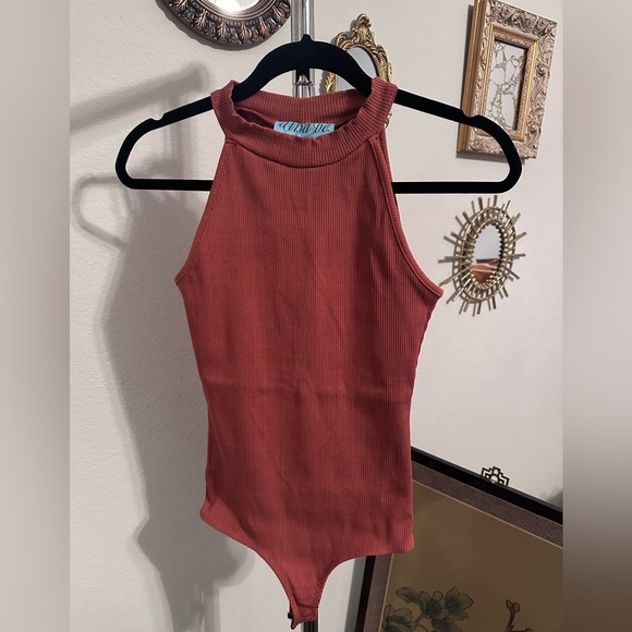 High neck rust bodysuit - Picture 1 of 3